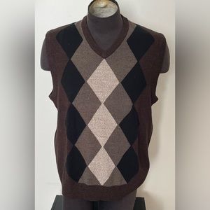 Men’s Size Large Dockers’ Sleeveless Argyle V-Neck Sweater Vest